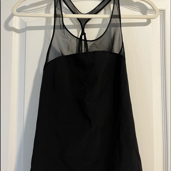 lululemon athletica Tops - LULULEMON MESH OPEN BACK TANK SIZE 4